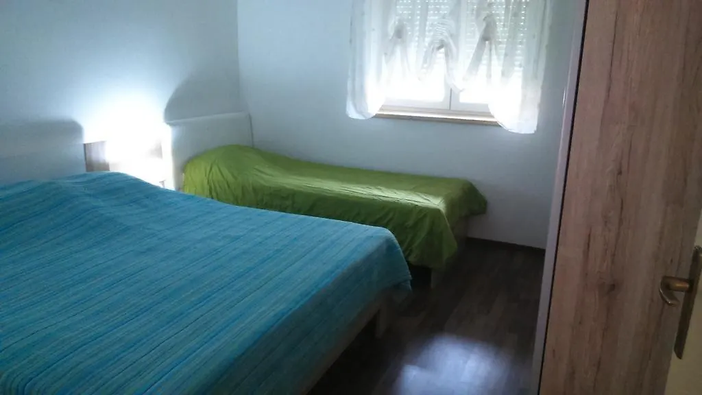 Apartments Lola Biograd Na Moru 0*,