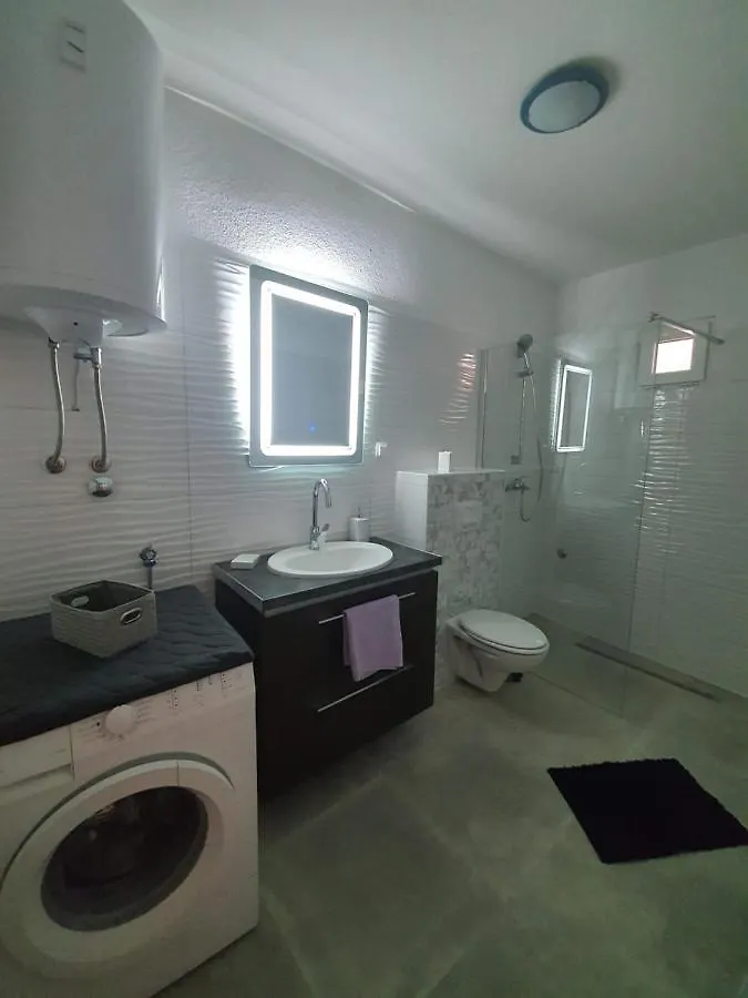 Apartments Lola Biograd Na Moru Croatia